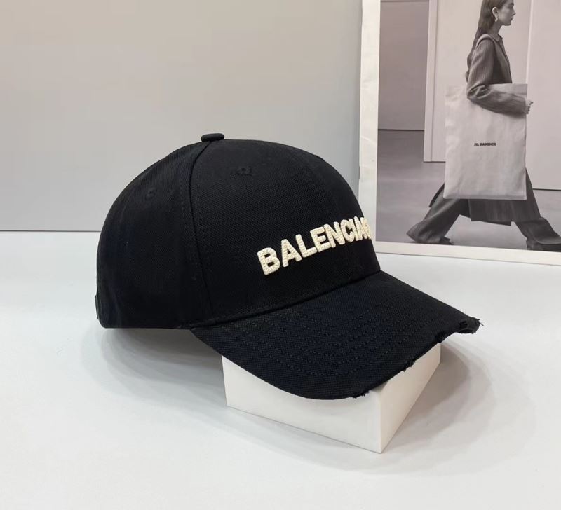 BALENCIAGA